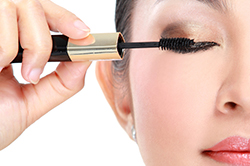 Victoria School of Beauty- Eye Lash & Brow Treatment